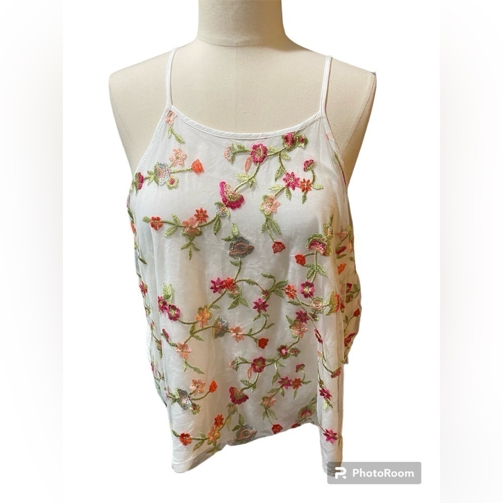 Forever21 fully lined white embroidered Tank size 1X